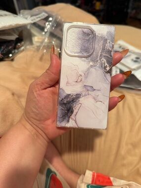 Marble Pattern Phone Case - White & Gray